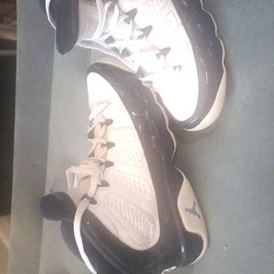 Shoes men or women shoes